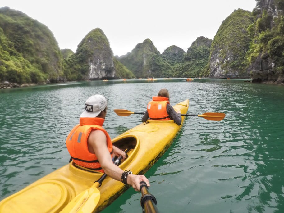itineraire vietnam baie halong kayak