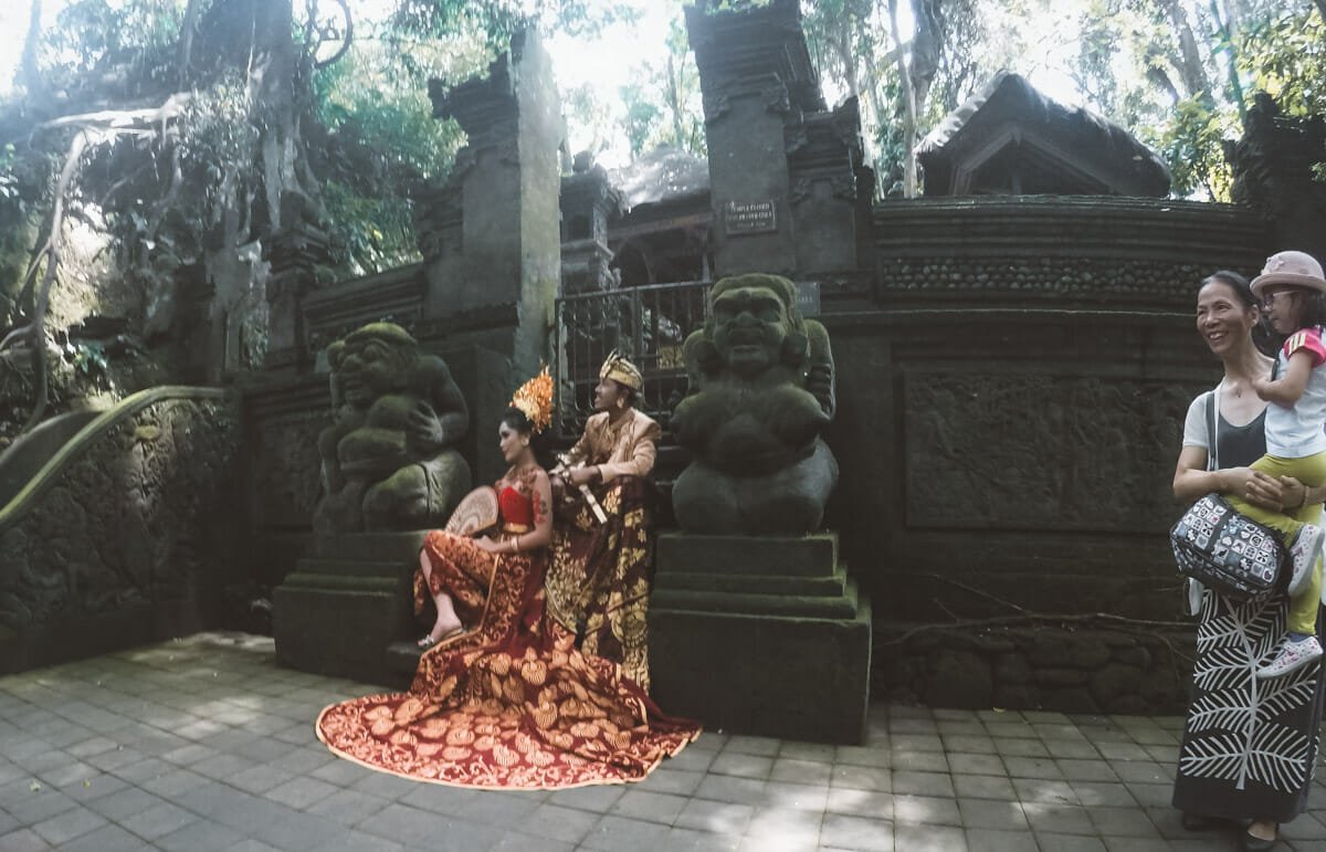 ubud bali monkey forest ceremonie ubud bali monkey forest ceremonie