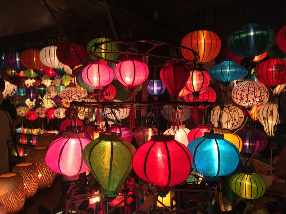 chose a faire hoi an marche de nuit