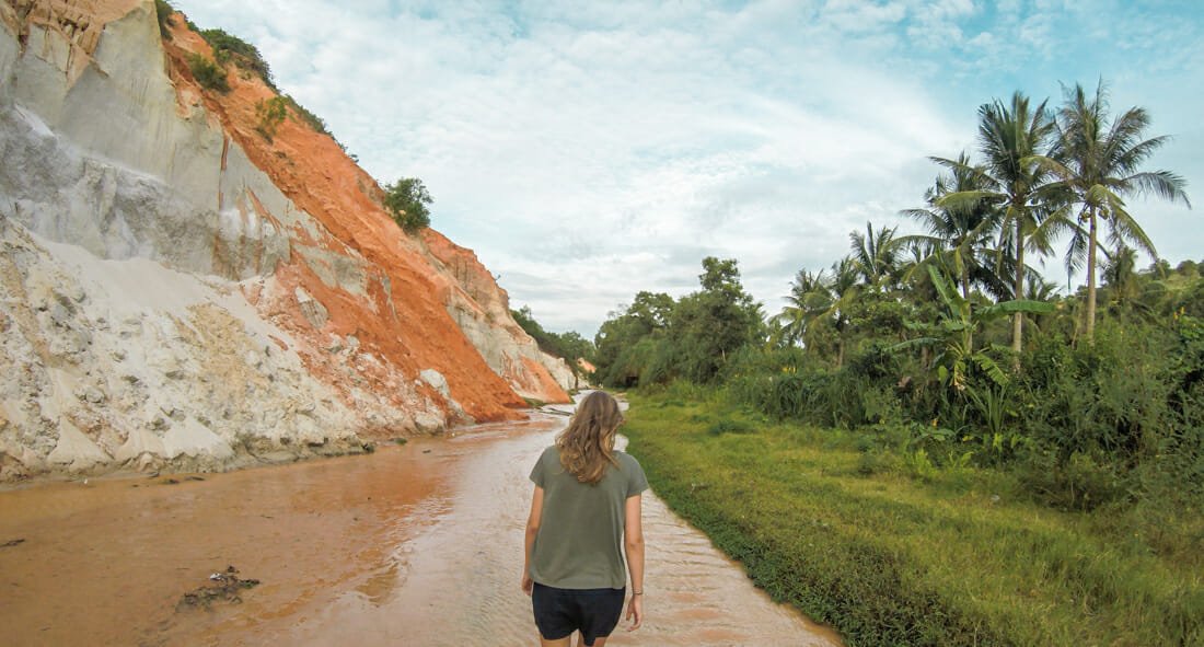 mui ne fairystream red dunes