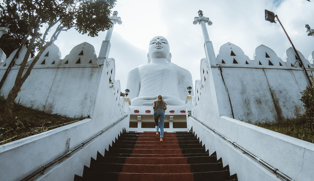 que faire au sri lanka visiter kandy bouddha que faire au sri lanka visiter kandy bouddha