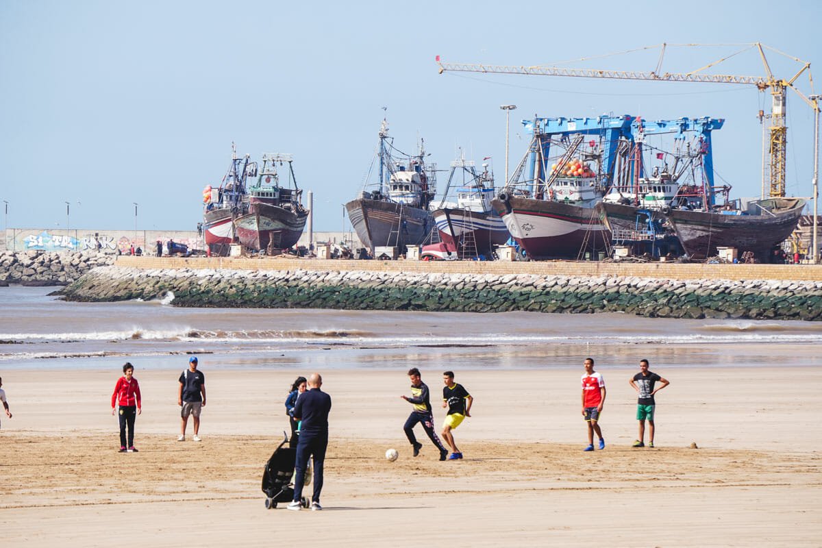 plage essaouira port