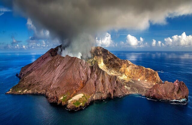 White Island sous le soleil