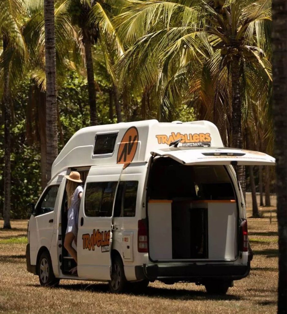 location van high top australie